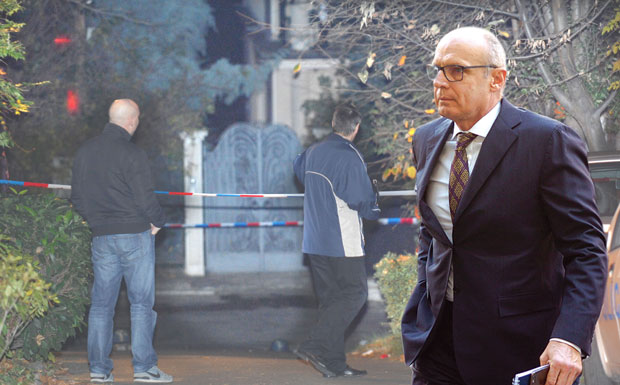 Маја плакала, адвокат кажњен